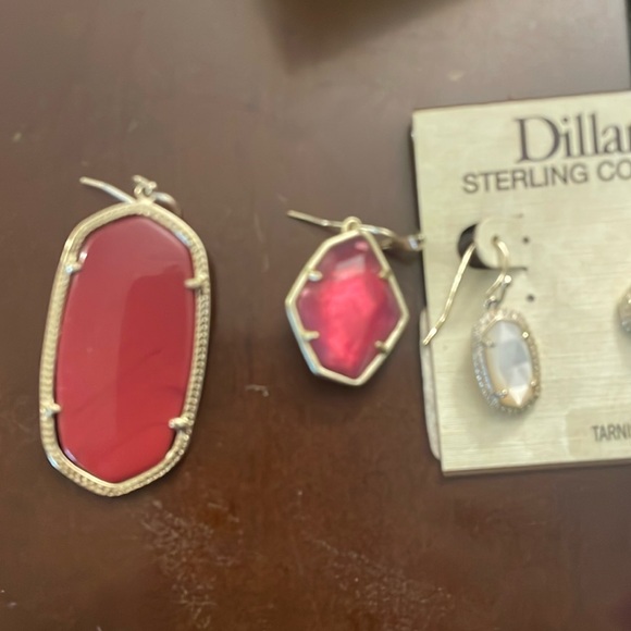 Kendra Scot. Sold individual SINGLE EARRINGS DIFFERENT SIZE - Picture 4 of 9